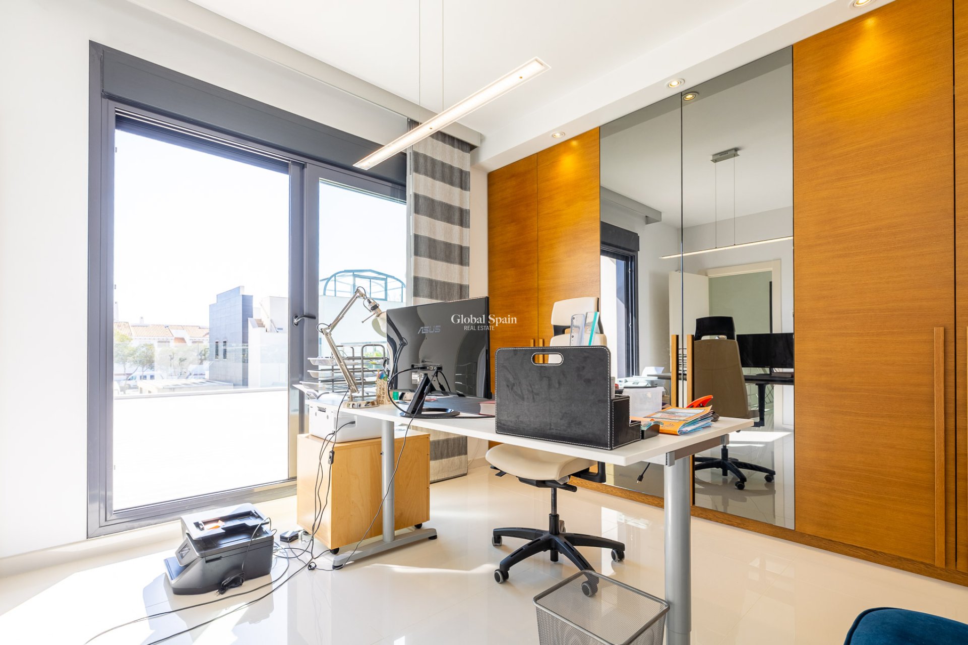 Resale - Villa -
ORIHUELA COSTA - CAMPOAMOR