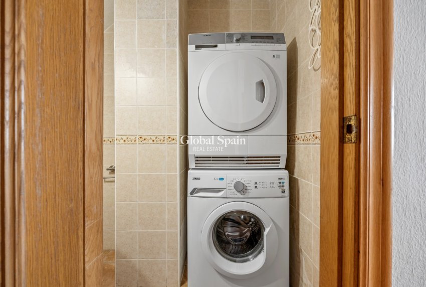 Resale - VILLA -
ORIHUELA COSTA - Castillo de Don Juan