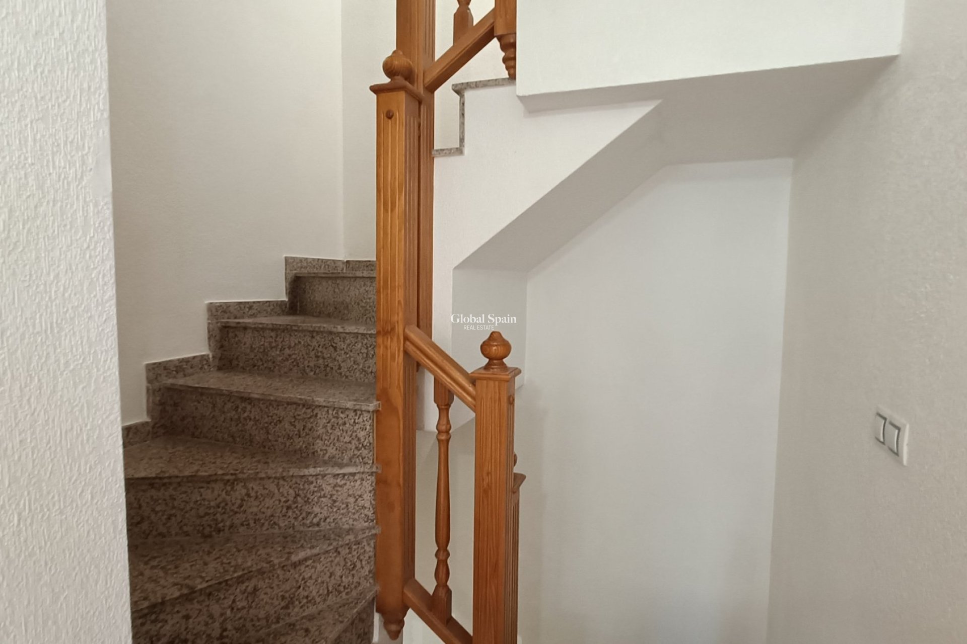 Resale - VILLA -
ORIHUELA COSTA - Castillo de Don Juan