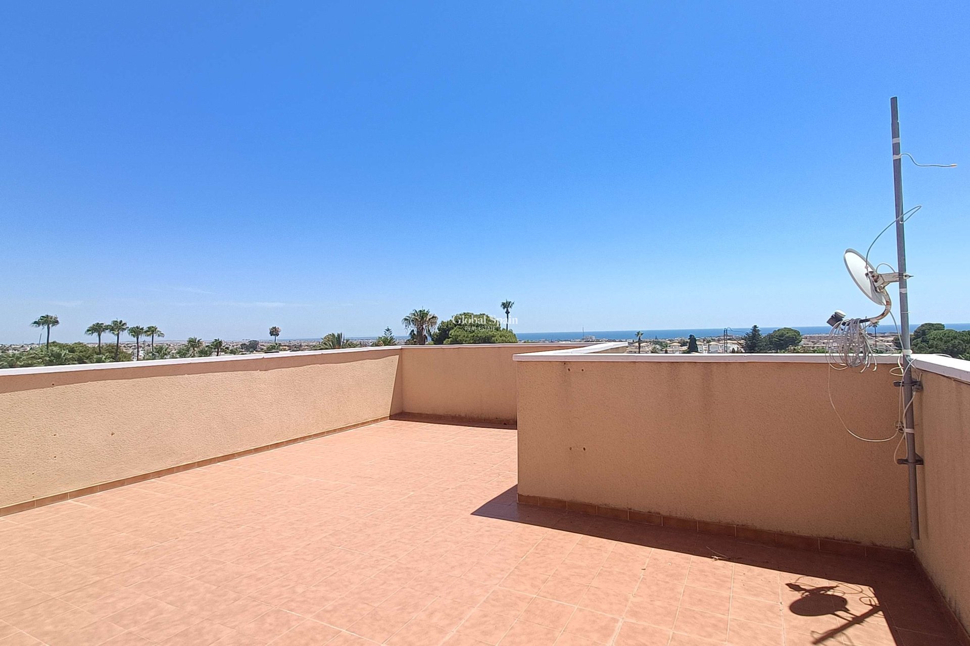 Resale - VILLA -
ORIHUELA COSTA - Castillo de Don Juan