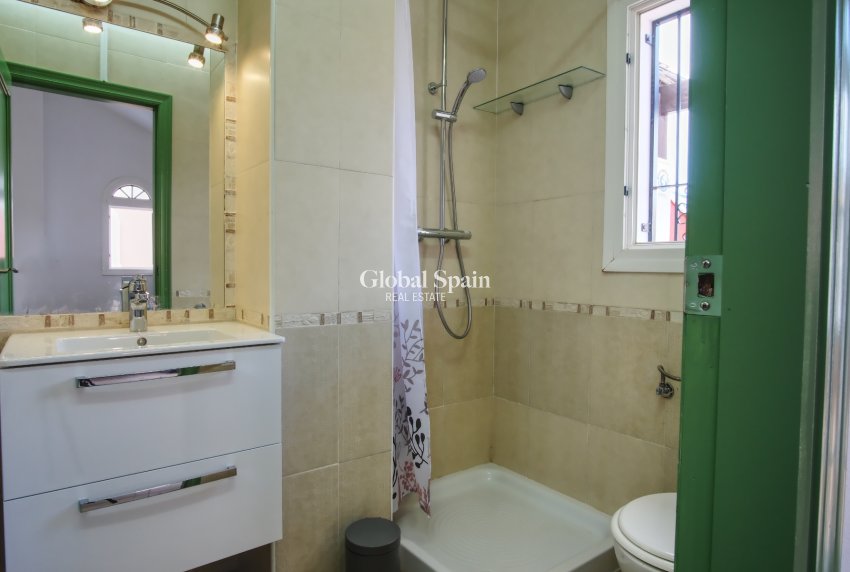 Resale - VILLA -
ORIHUELA COSTA - Costa Blanca South