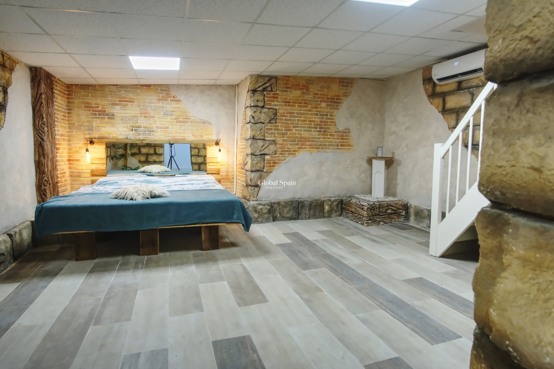 Resale - VILLA -
ORIHUELA COSTA - Costa Blanca South