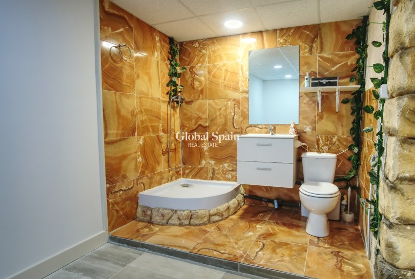 Resale - VILLA -
ORIHUELA COSTA - Costa Blanca South