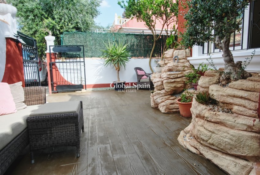 Resale - VILLA -
ORIHUELA COSTA - Costa Blanca South