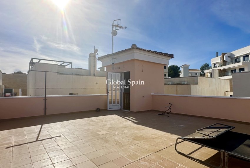 Resale - VILLA -
ORIHUELA COSTA - Costa Blanca