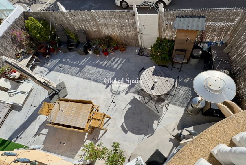 Resale - VILLA -
ORIHUELA COSTA - Costa Blanca