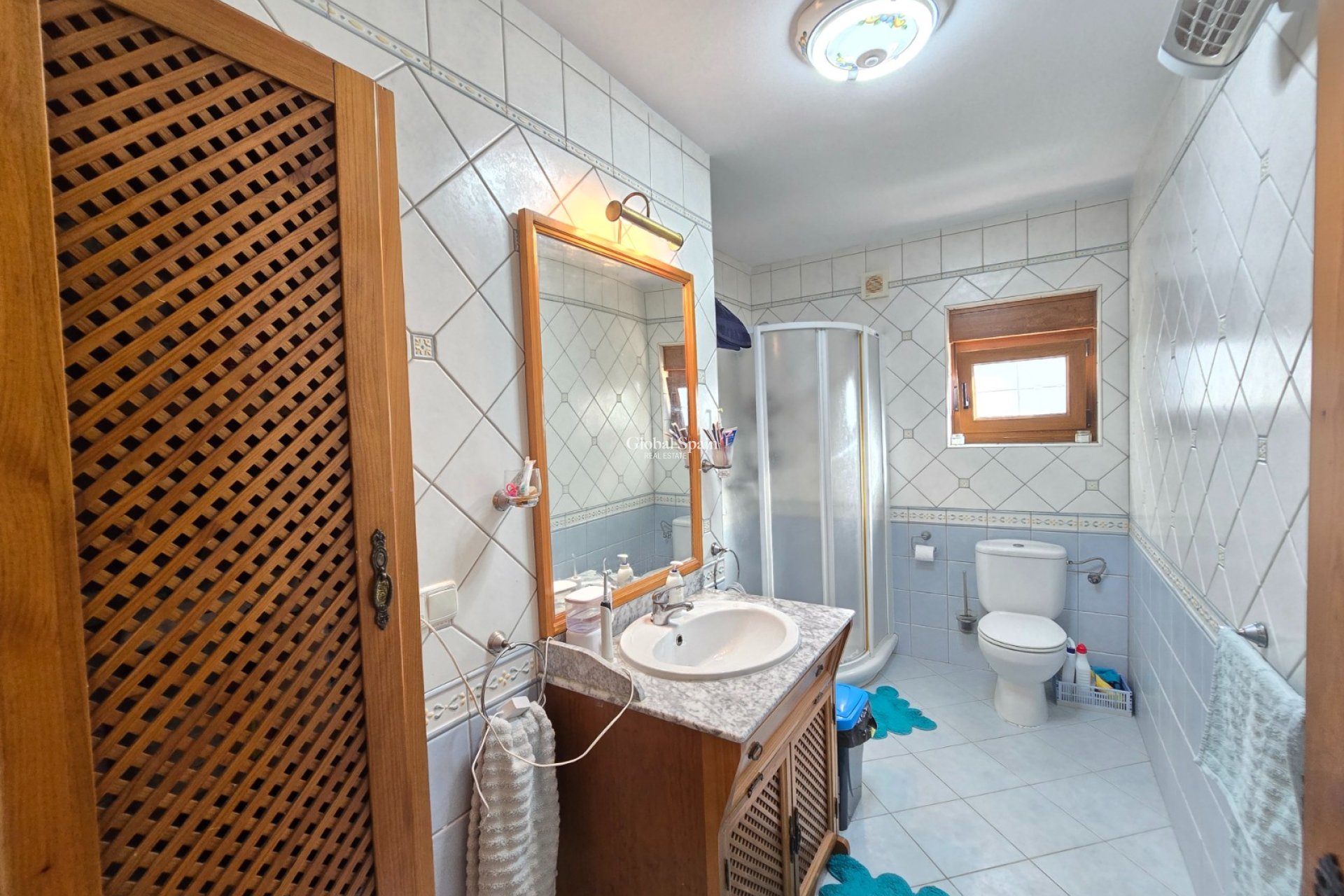 Resale - VILLA -
ORIHUELA COSTA - Costa Blanca