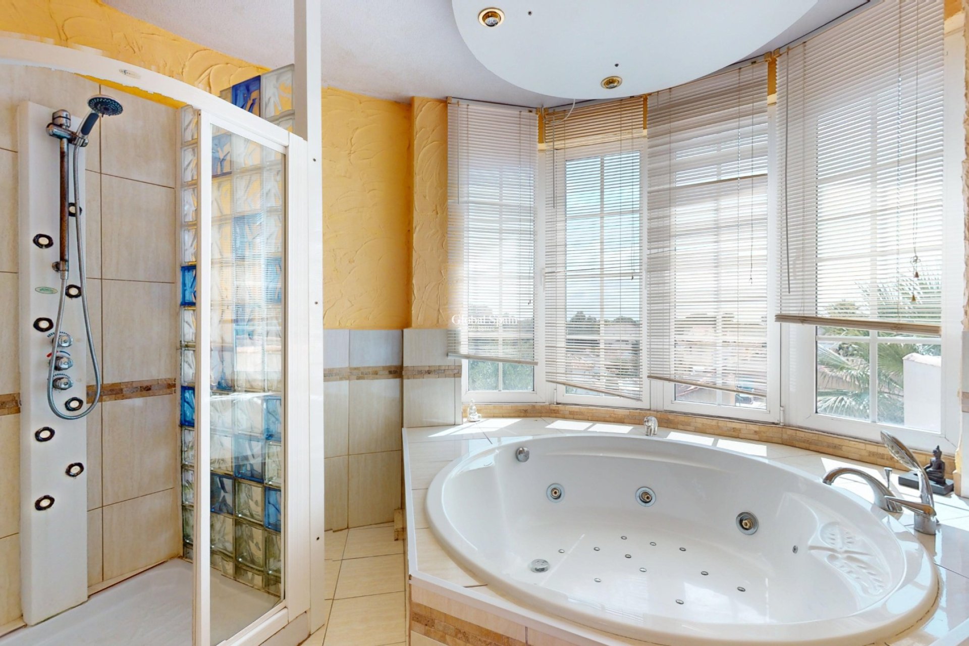 Resale - VILLA -
ORIHUELA COSTA - Costa Blanca