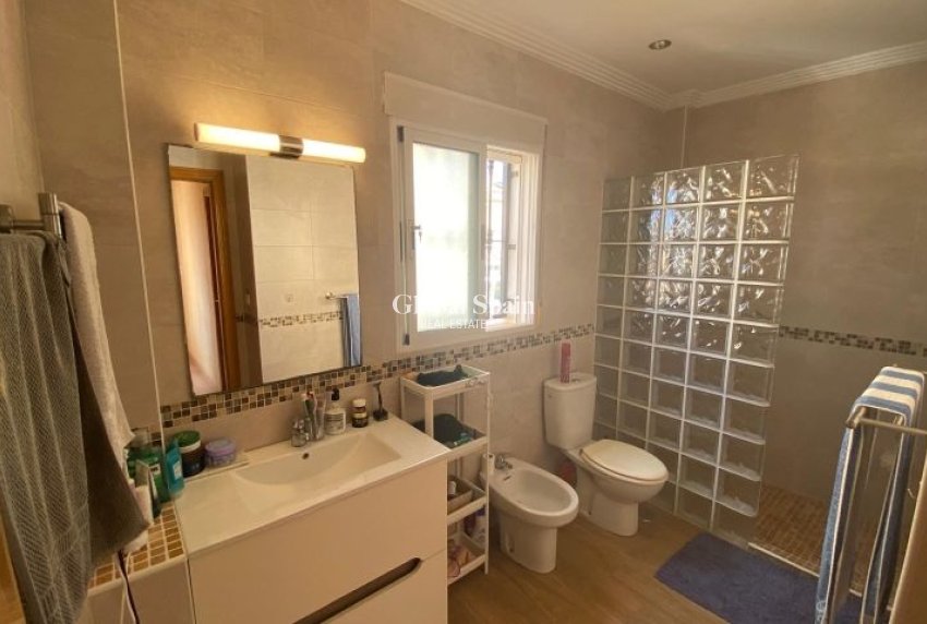 Resale - VILLA -
ORIHUELA COSTA - Costa Blanca