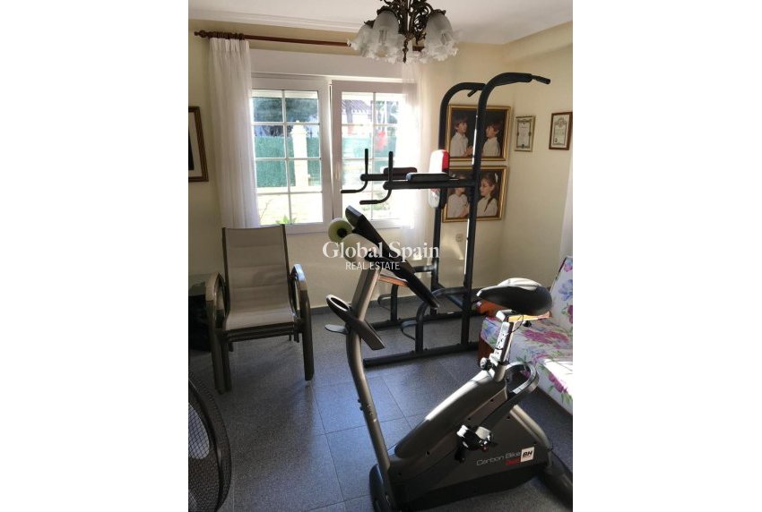 Resale - VILLA -
ORIHUELA COSTA - Costa Blanca