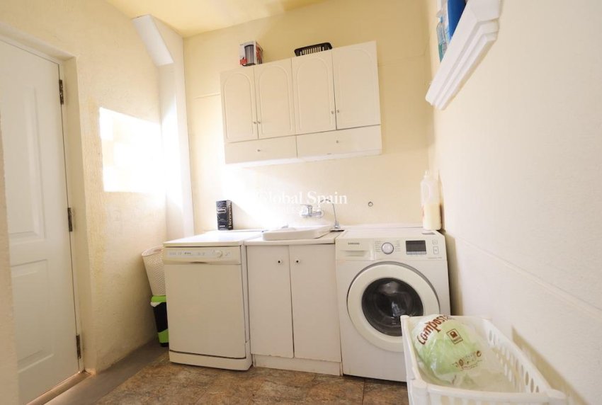 Resale - VILLA -
ORIHUELA COSTA - Costa Blanca