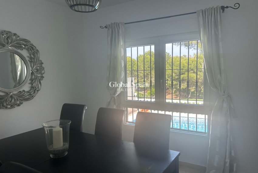 Resale - VILLA -
ORIHUELA COSTA - Costa Blanca