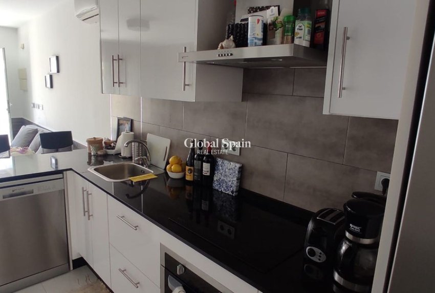 Resale - VILLA -
ORIHUELA COSTA - Costa Blanca