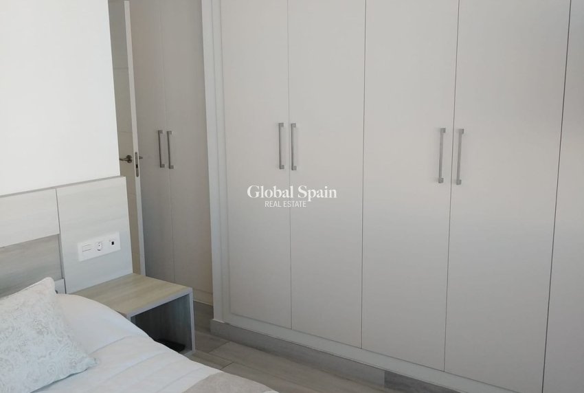 Resale - VILLA -
ORIHUELA COSTA - Costa Blanca