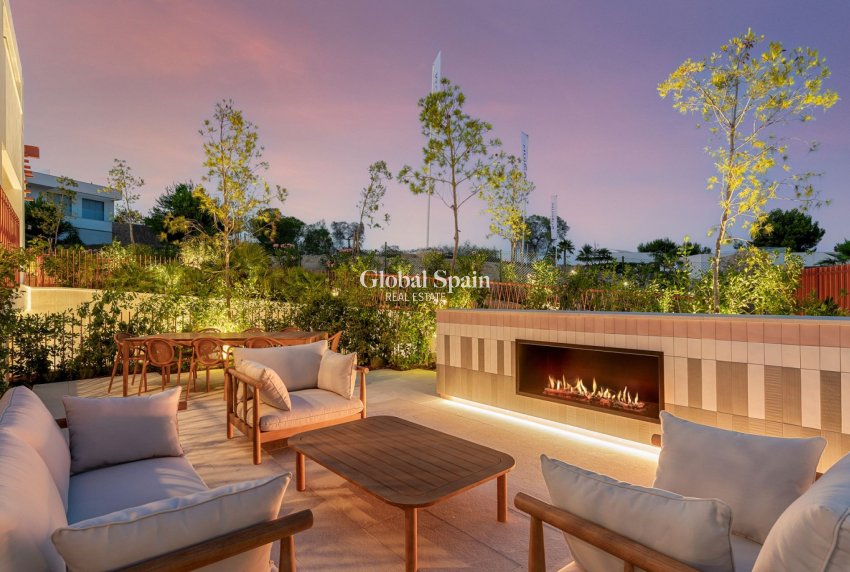 Resale - VILLA -
ORIHUELA COSTA - Costa Blanca