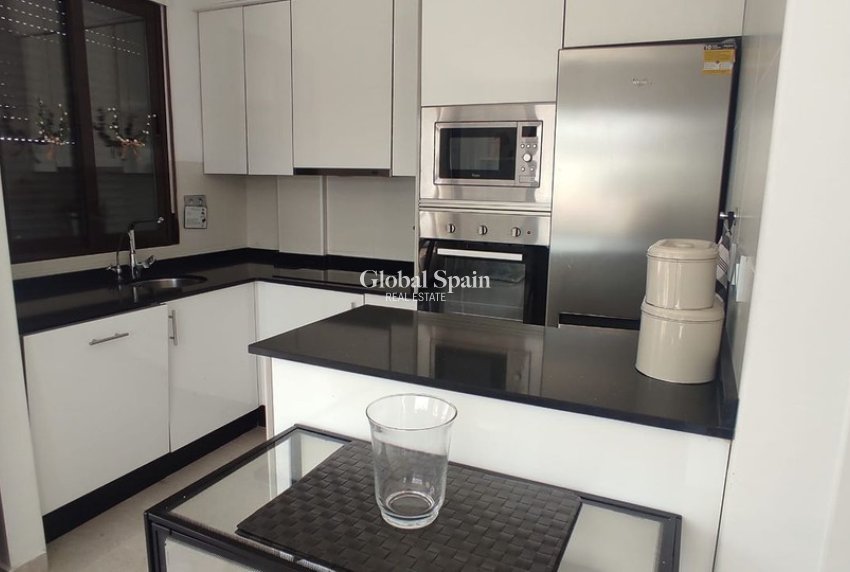 Resale - VILLA -
ORIHUELA COSTA - Costa Blanca