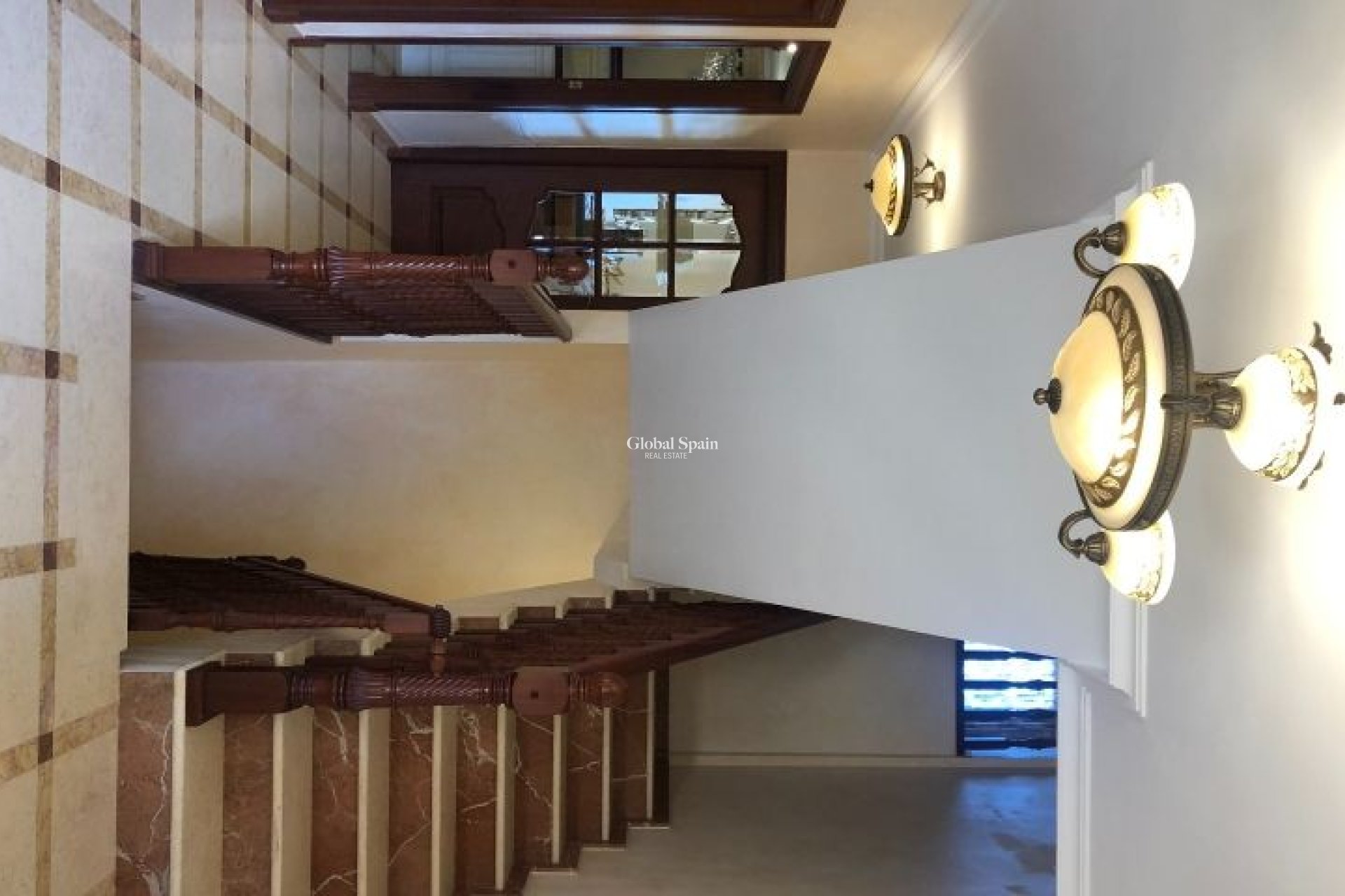 Resale - VILLA -
ORIHUELA COSTA - Costa Blanca