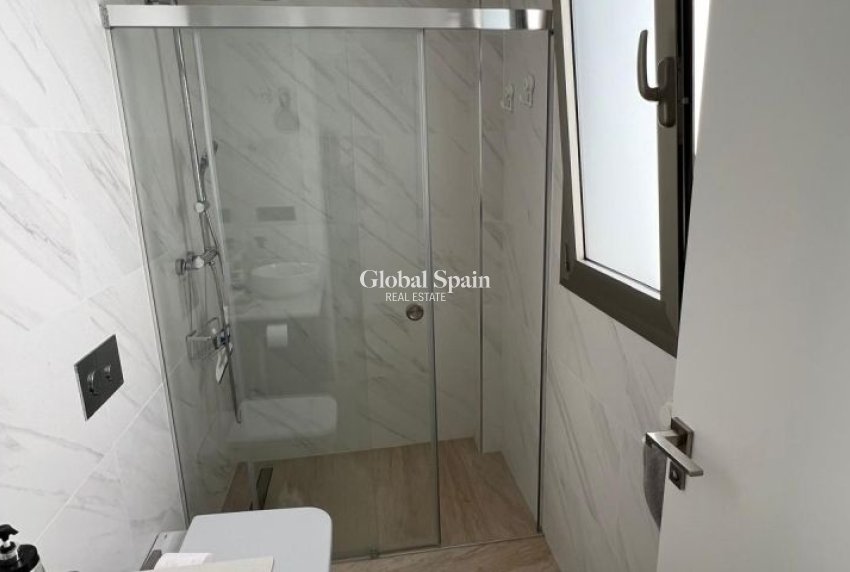 Resale - VILLA -
ORIHUELA COSTA - Costa Blanca