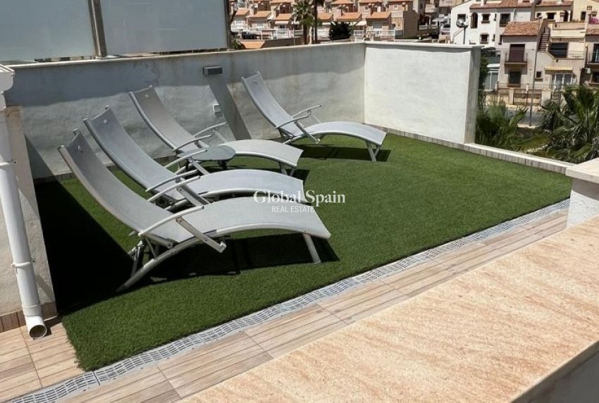 Resale - VILLA -
ORIHUELA COSTA - Costa Blanca