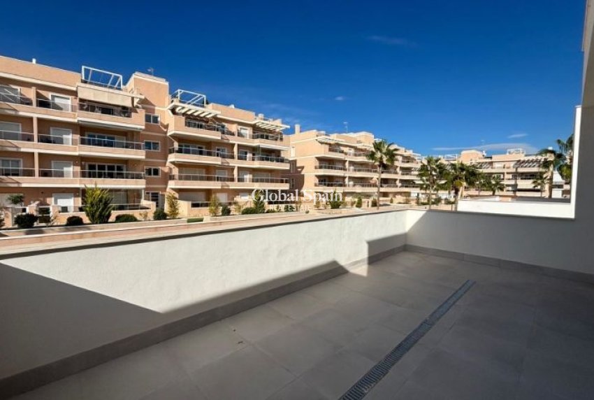 Resale - VILLA -
ORIHUELA COSTA - Costa Blanca
