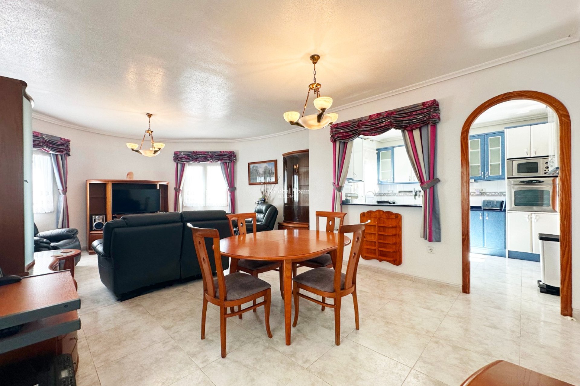 Resale - VILLA -
ORIHUELA COSTA - Costa Blanca