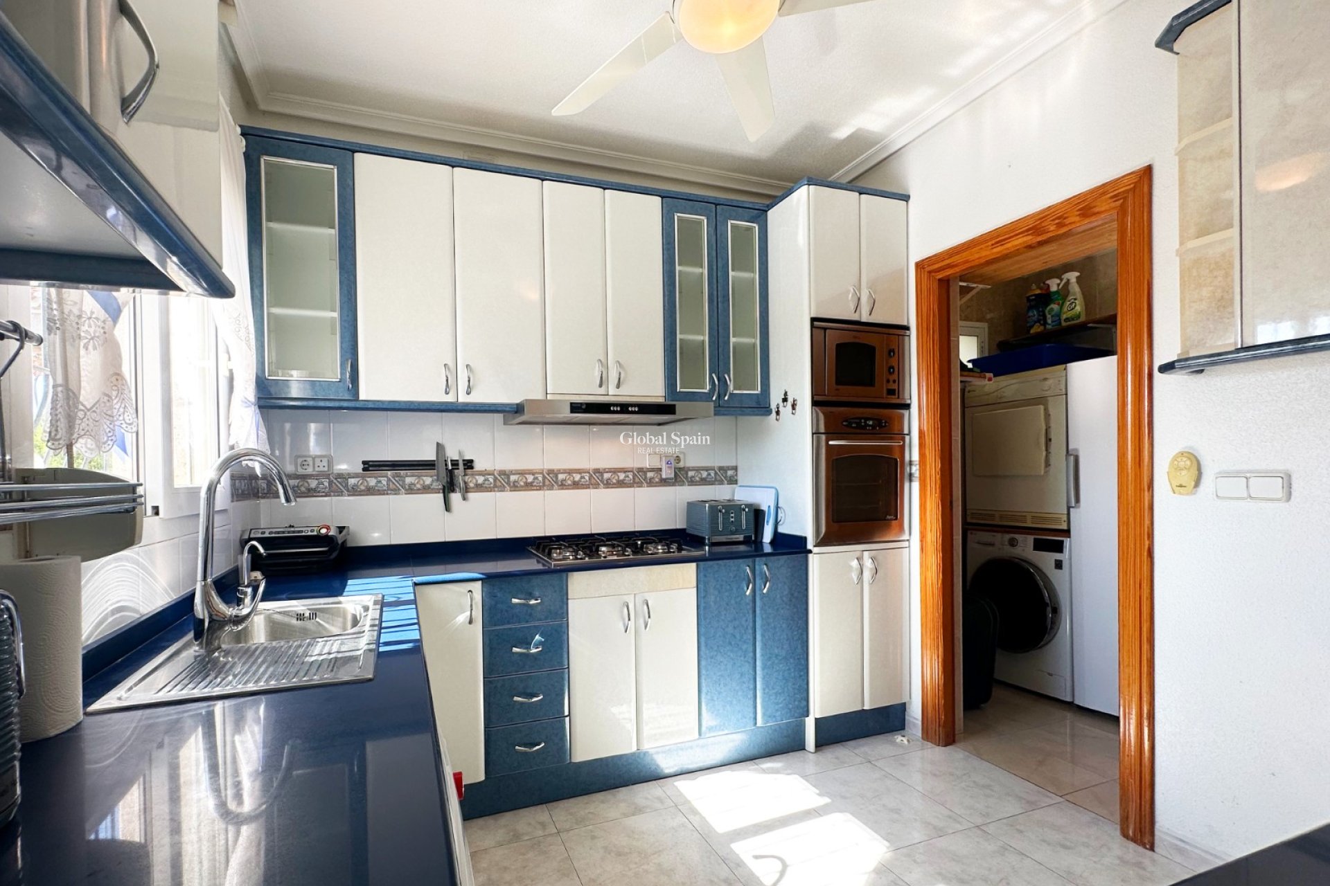 Resale - VILLA -
ORIHUELA COSTA - Costa Blanca