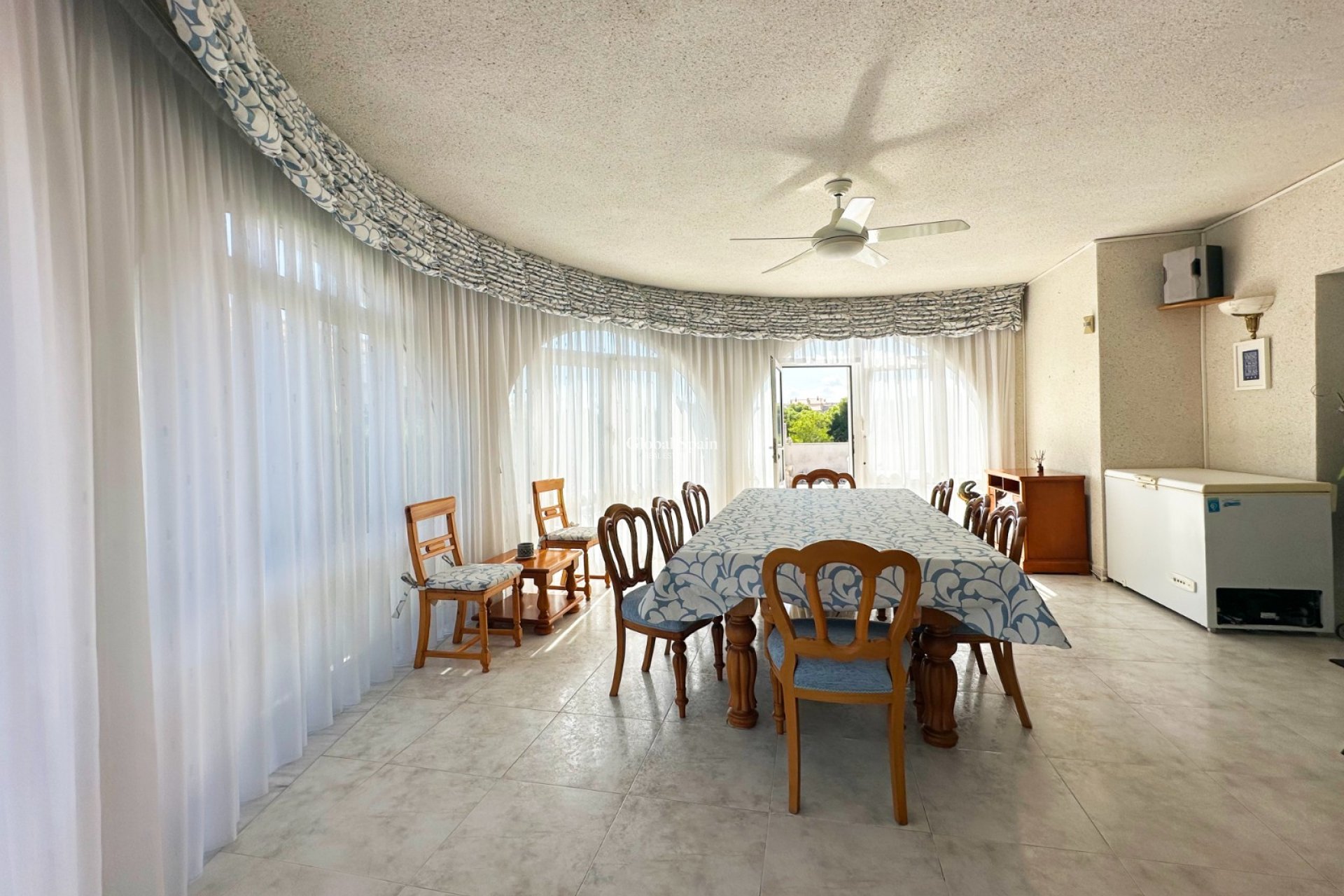 Resale - VILLA -
ORIHUELA COSTA - Costa Blanca