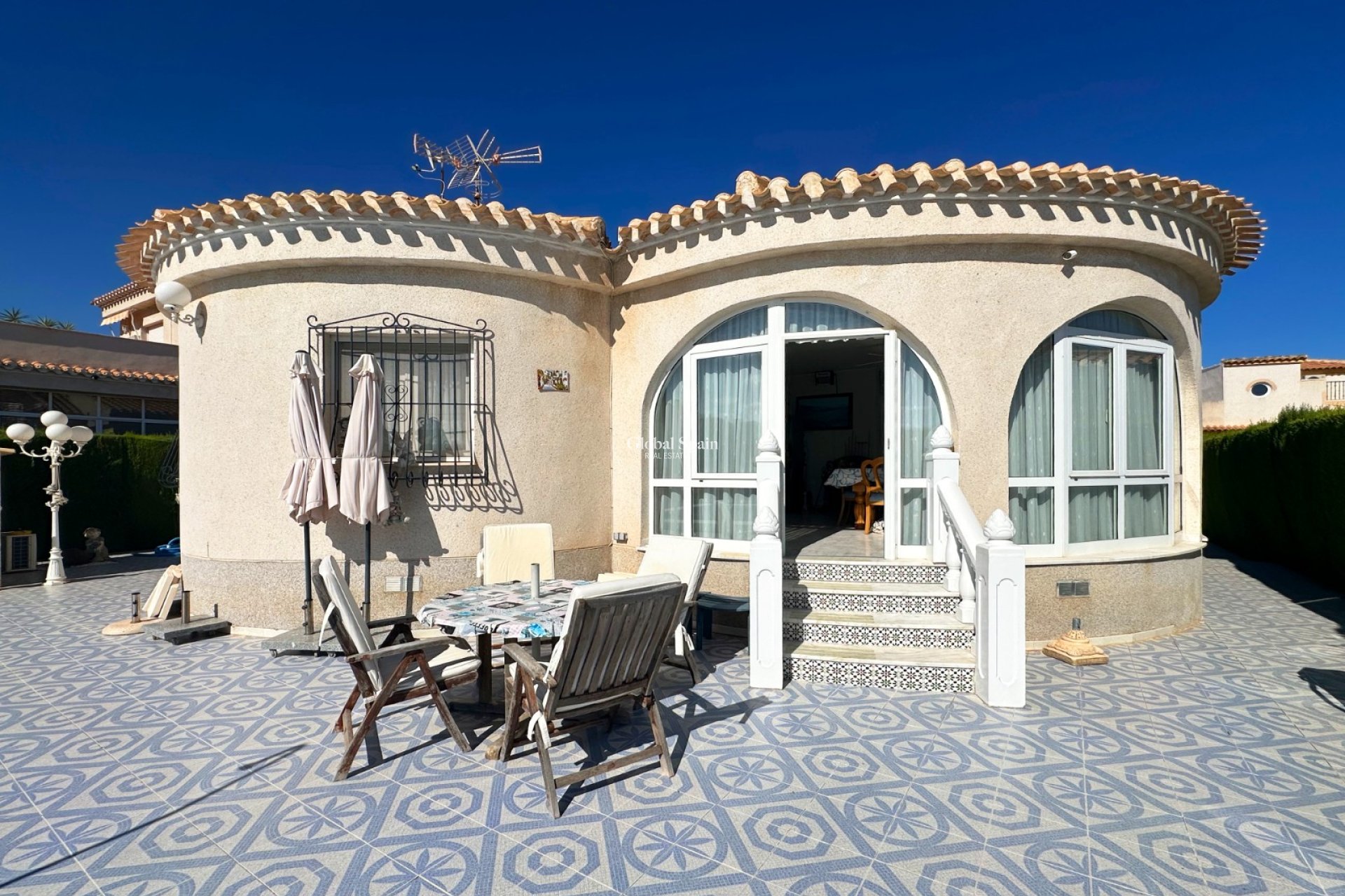 Resale - VILLA -
ORIHUELA COSTA - Costa Blanca