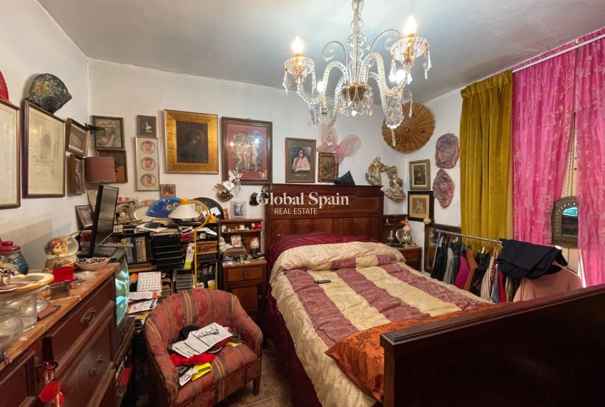 Resale - VILLA -
ORIHUELA COSTA - Costa Blanca