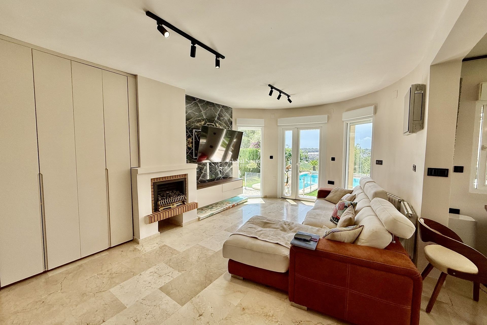 Resale - VILLA -
ORIHUELA COSTA - Costa Blanca