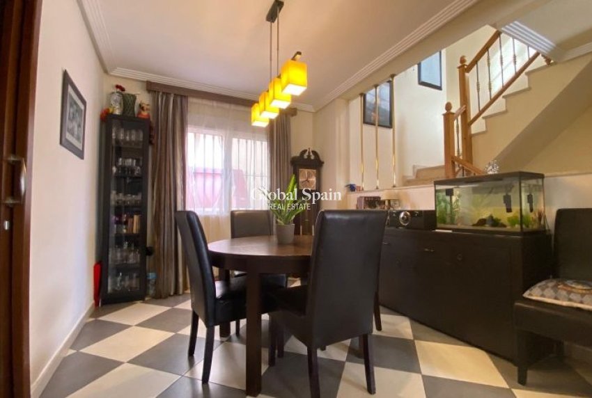 Resale - VILLA -
ORIHUELA COSTA - Costa Blanca