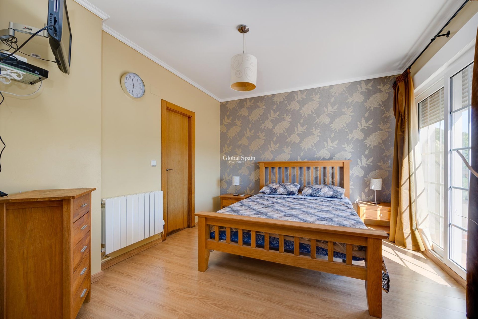 Resale - VILLA -
ORIHUELA COSTA - Costa Blanca