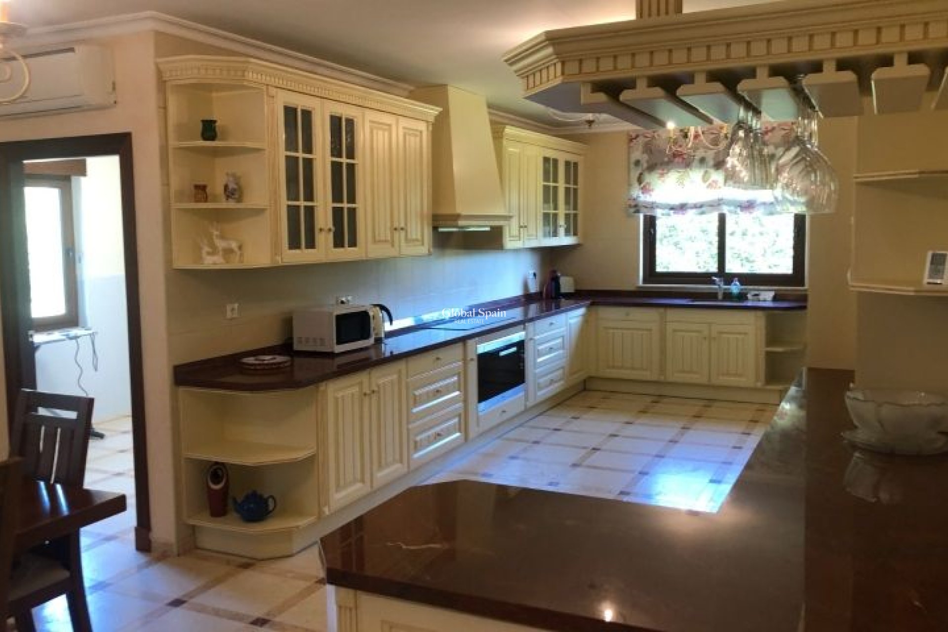 Resale - VILLA -
ORIHUELA COSTA - Costa Blanca