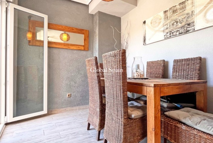 Resale - VILLA -
ORIHUELA COSTA - Costa Blanca