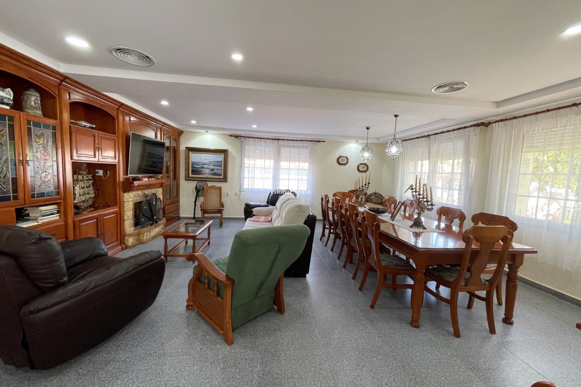 Resale - VILLA -
ORIHUELA COSTA - Costa Blanca