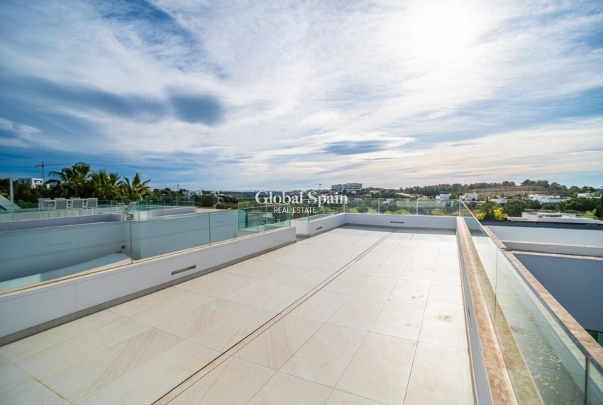 Resale - VILLA -
ORIHUELA COSTA - Costa Blanca