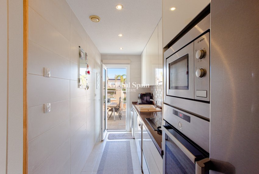 Resale - VILLA -
ORIHUELA COSTA - Costa Blanca