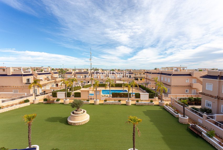 Resale - VILLA -
ORIHUELA COSTA - Costa Blanca