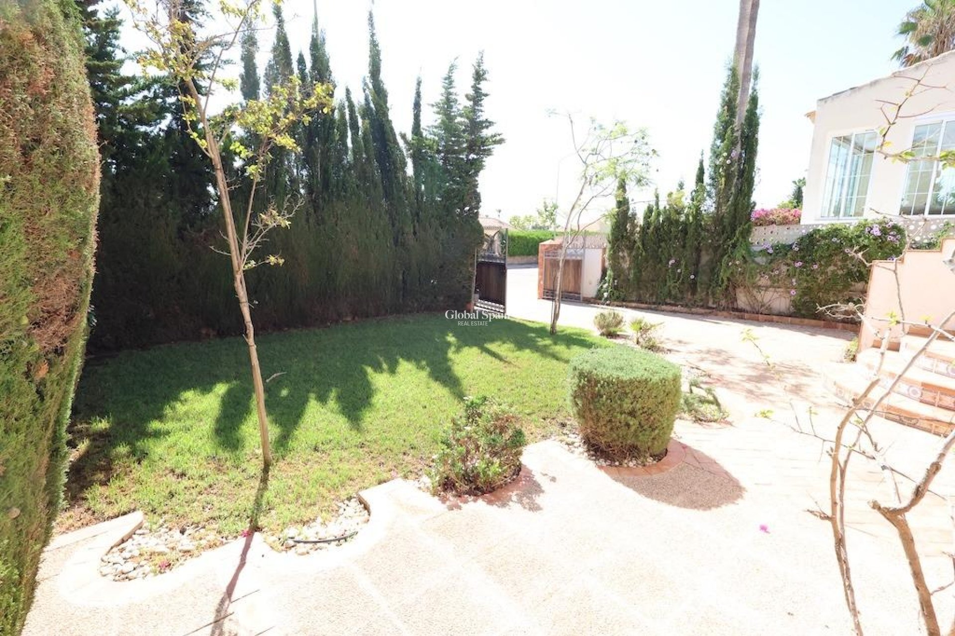 Resale - VILLA -
ORIHUELA COSTA - Costa Blanca