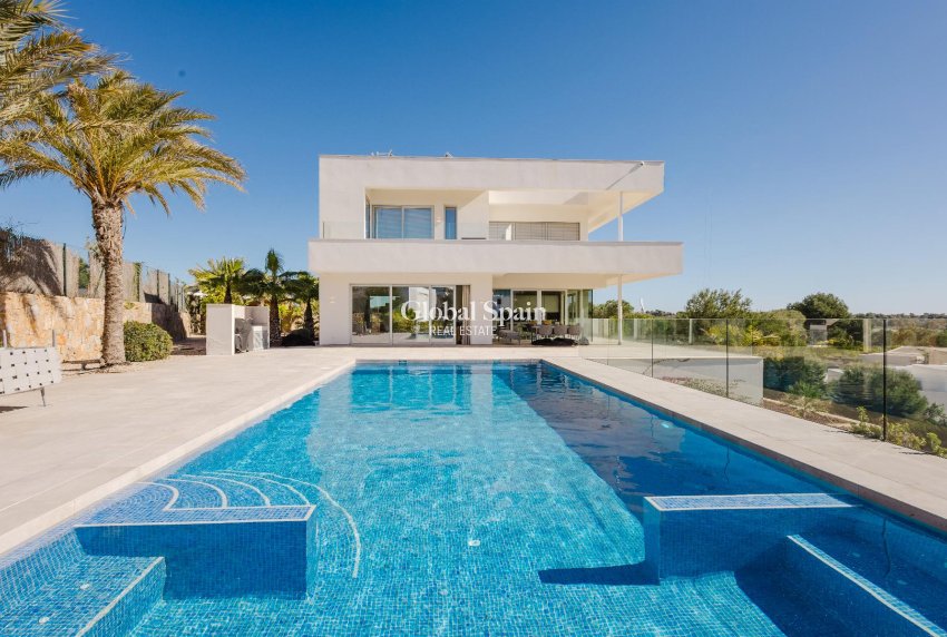 Resale - VILLA -
ORIHUELA COSTA - Costa Blanca