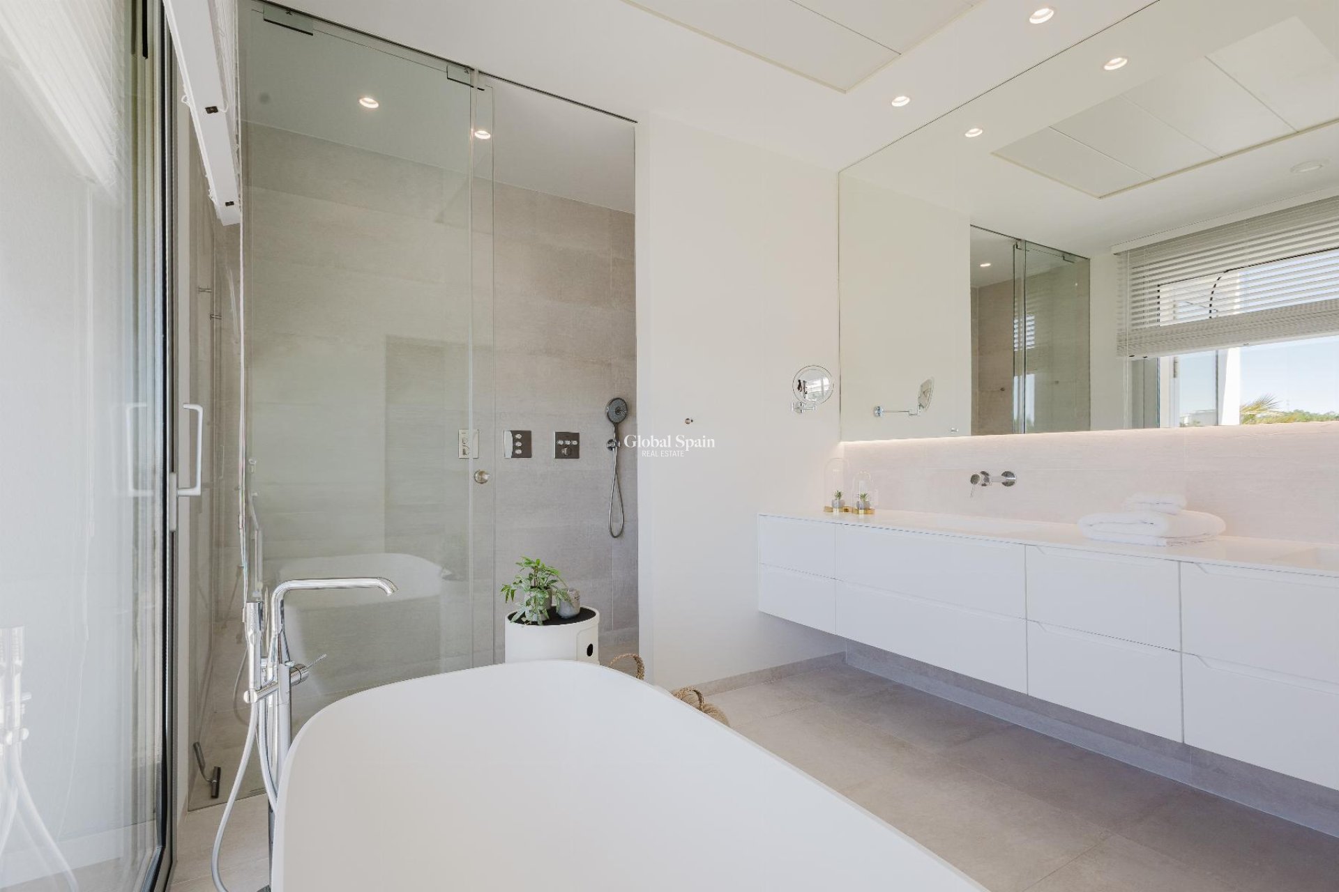 Resale - VILLA -
ORIHUELA COSTA - Costa Blanca