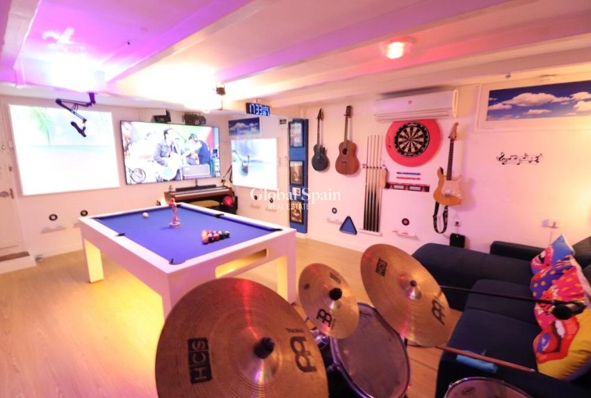 Resale - VILLA -
ORIHUELA COSTA - Costa Blanca