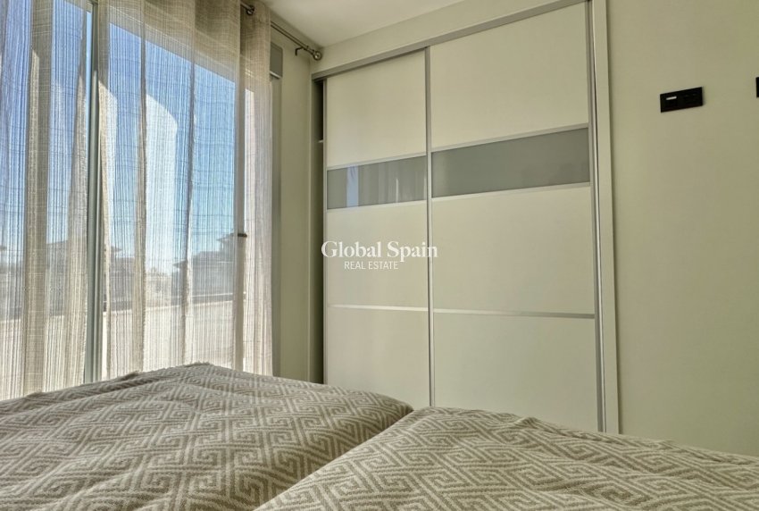 Resale - VILLA -
ORIHUELA COSTA - Costa Blanca