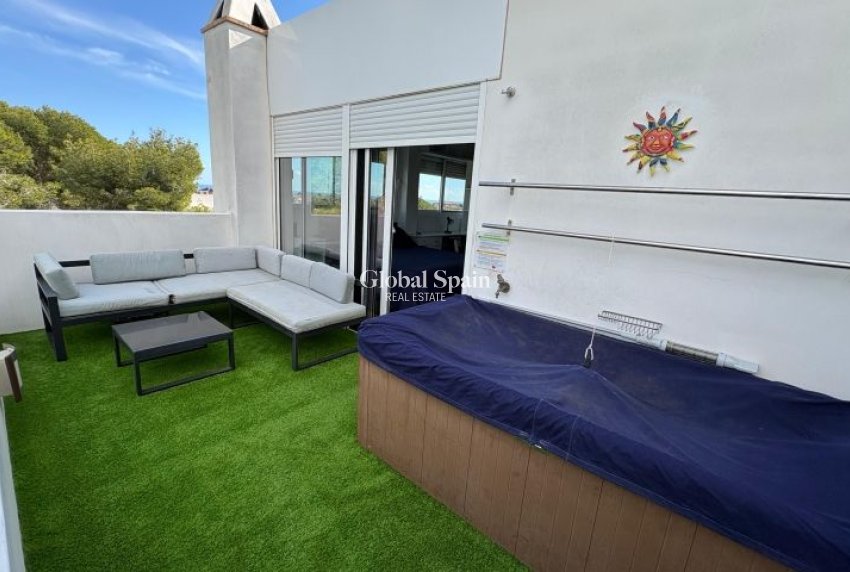 Resale - VILLA -
ORIHUELA COSTA - Costa Blanca