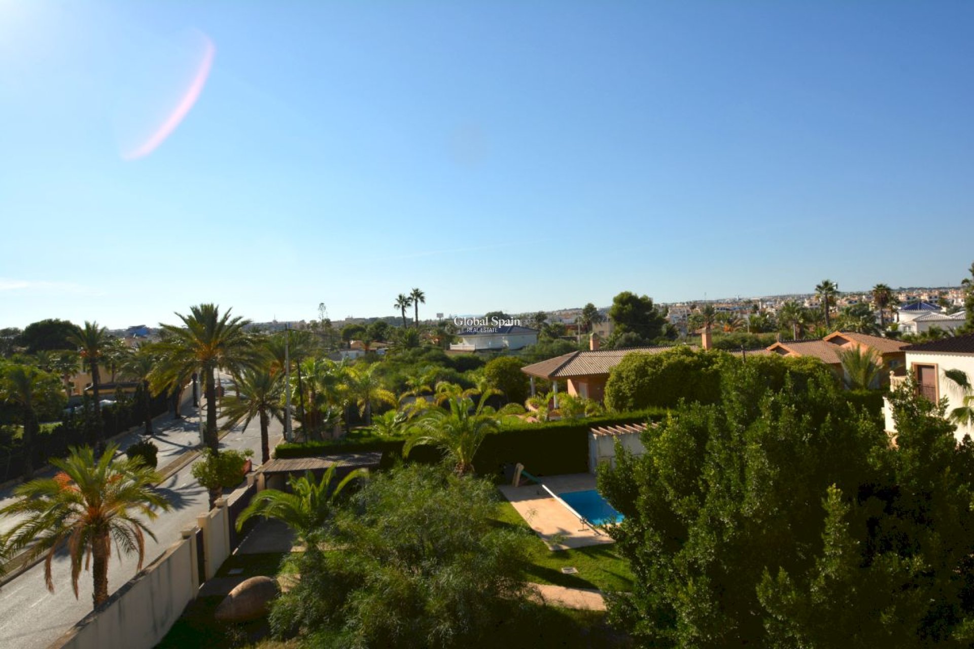 Resale - VILLA -
ORIHUELA COSTA - Costa Blanca