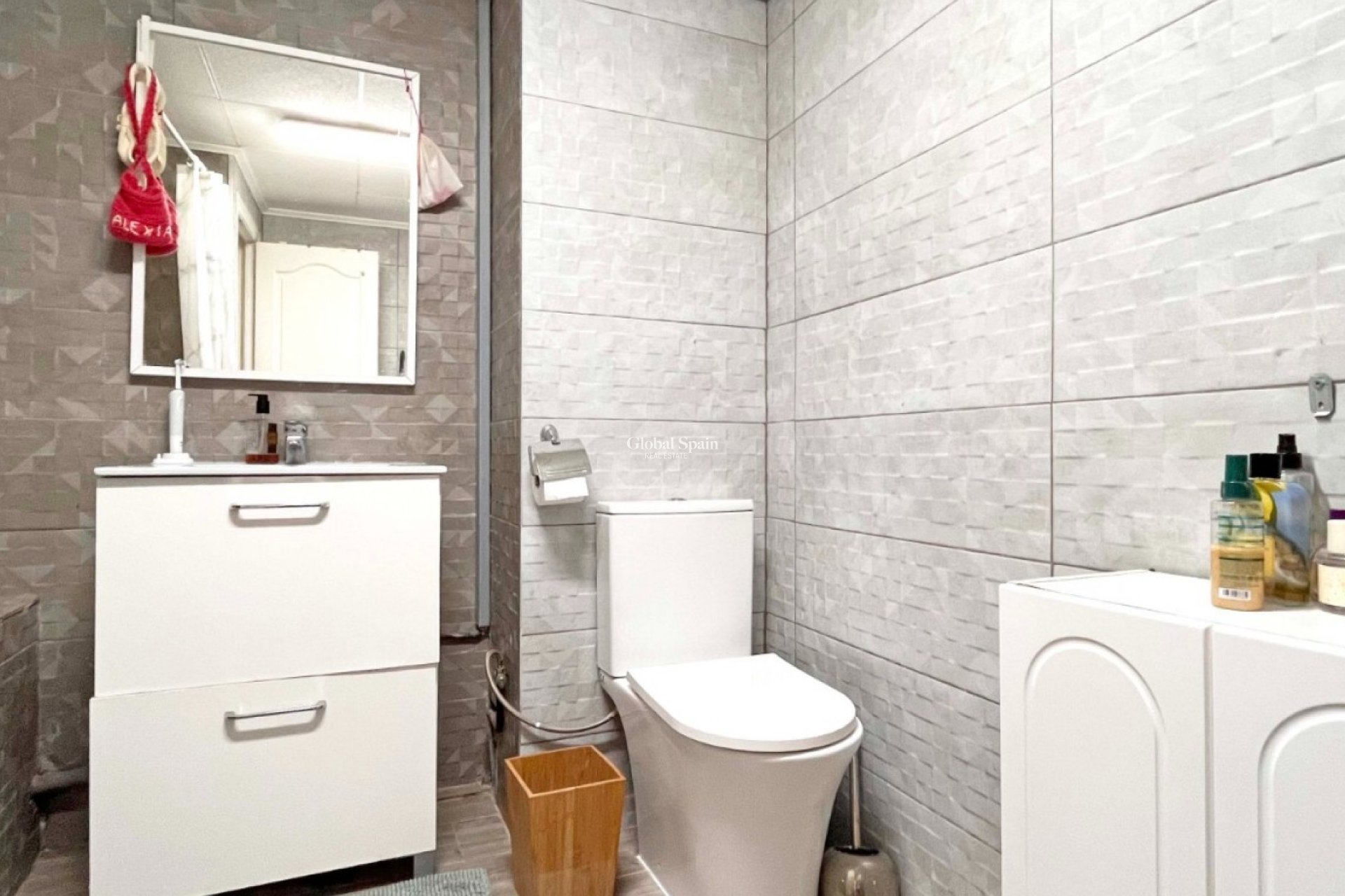 Resale - VILLA -
ORIHUELA COSTA - Costa Blanca