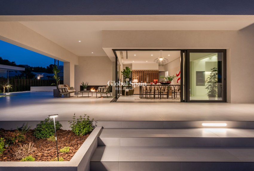 Resale - VILLA -
ORIHUELA COSTA - Costa Blanca