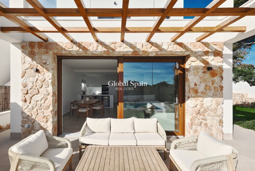 Resale - VILLA -
ORIHUELA COSTA - Costa Blanca