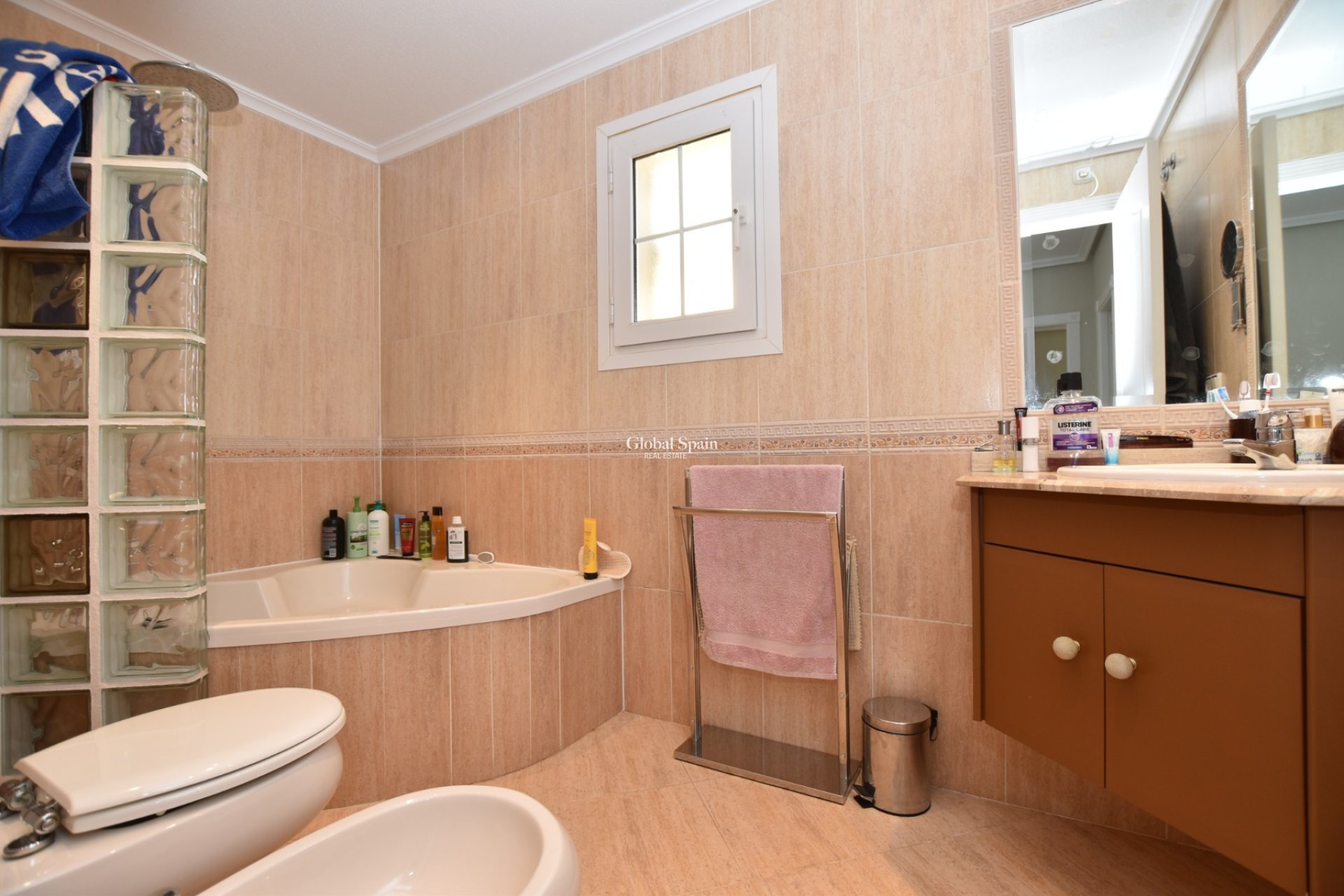 Resale - VILLA -
ORIHUELA COSTA - Costa Blanca