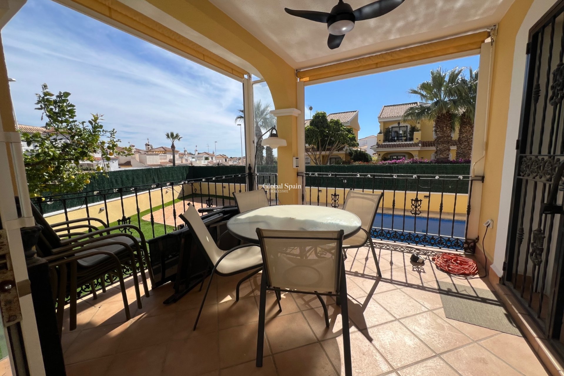 Resale - VILLA -
ORIHUELA COSTA - Costa Blanca